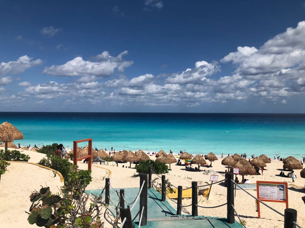 Cancún's turquoise beaches and white sand