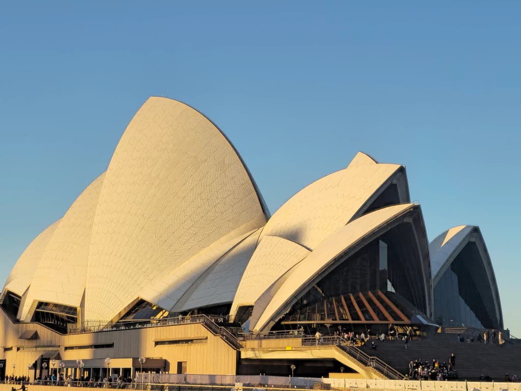Sydney Opera House - Photo by Byron Arnao