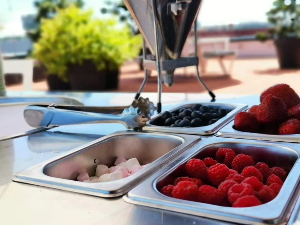 Street food Chill zone Bar Cukraus vata Ledai Blynai Ledų kokteiliai - Photo by Ivona