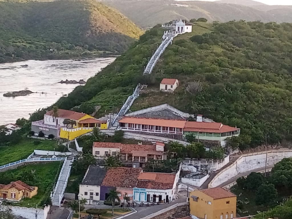 Arquitectura colonial perfectamente conservada en el centro histórico de Piranhas