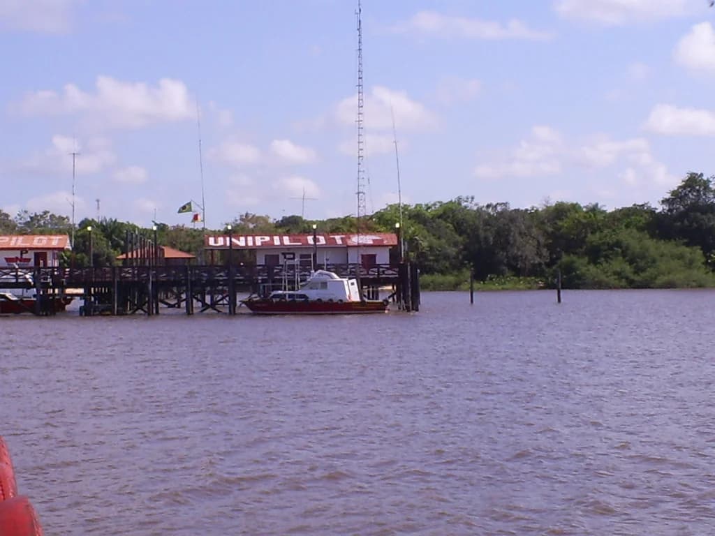 Monumento Marco Zero marcando la línea del Equador