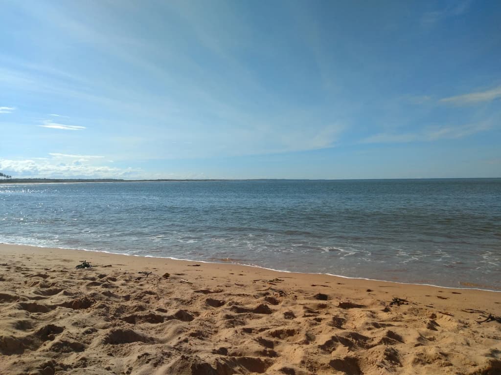 Ambiente nocturno junto al mar en Itacaré