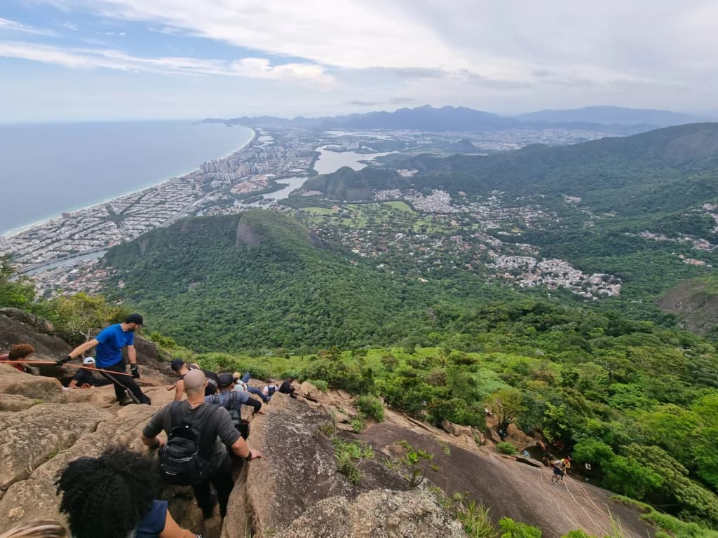 A Carrasqueira, parede íngreme na Pedra da Gávea