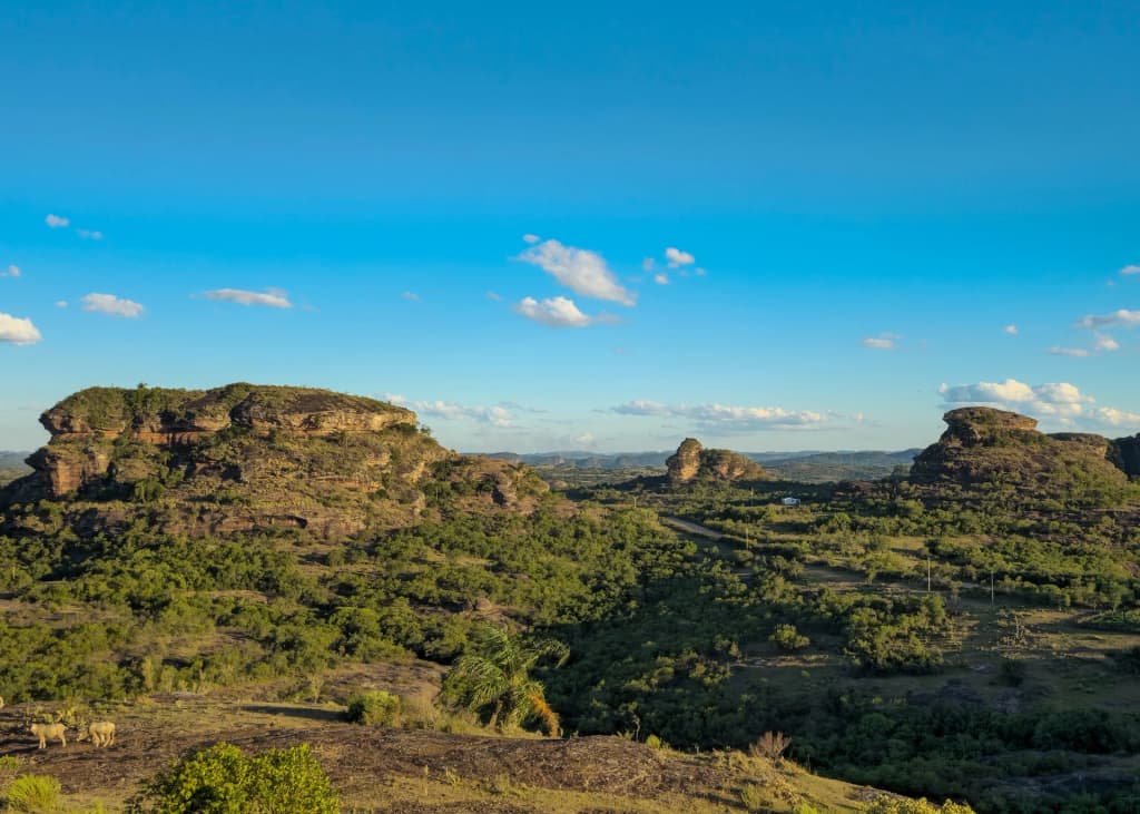 Formaciones rocosas esculpidas por el viento en las Guaritas