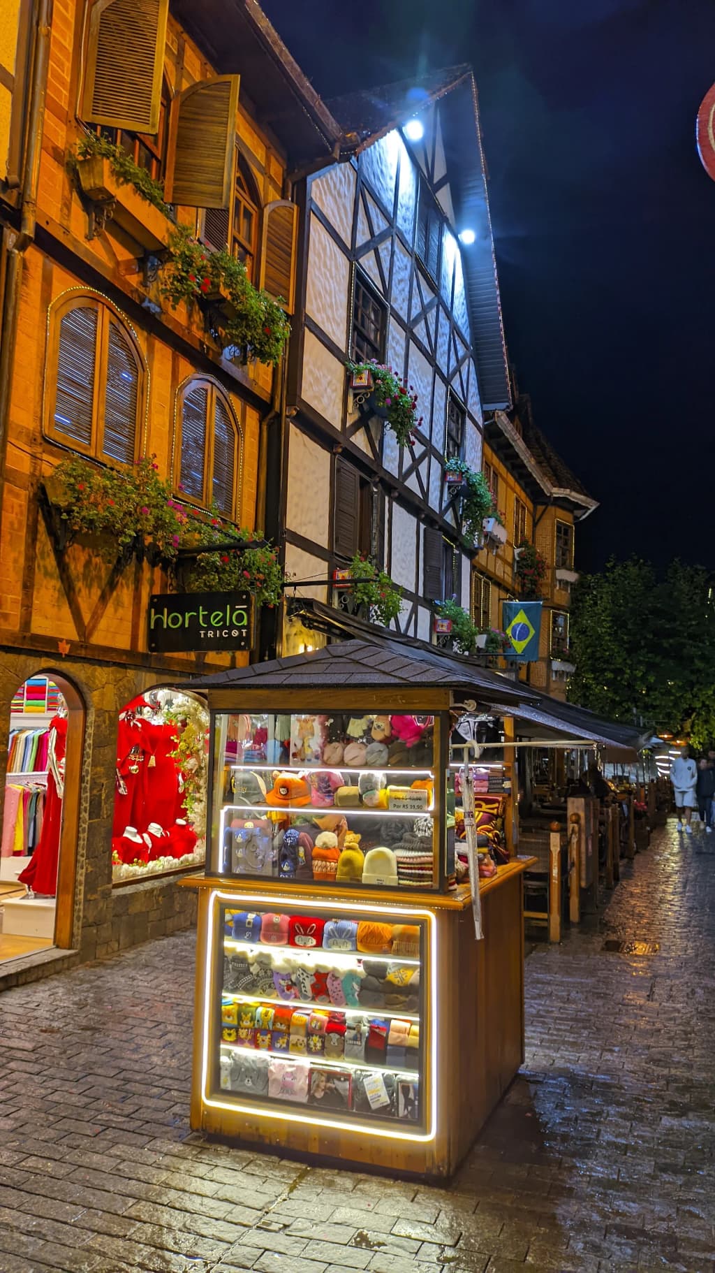 Vila capivari - Photo by Felipe Lima