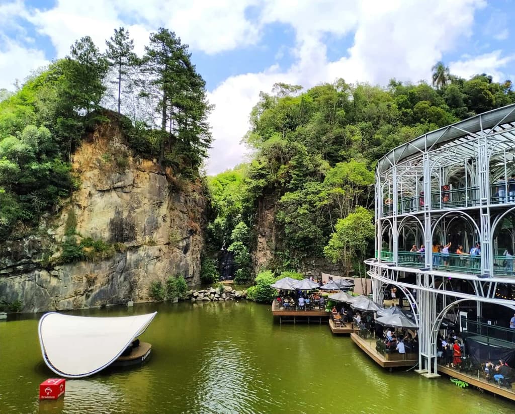 Wire Opera House in Curitiba