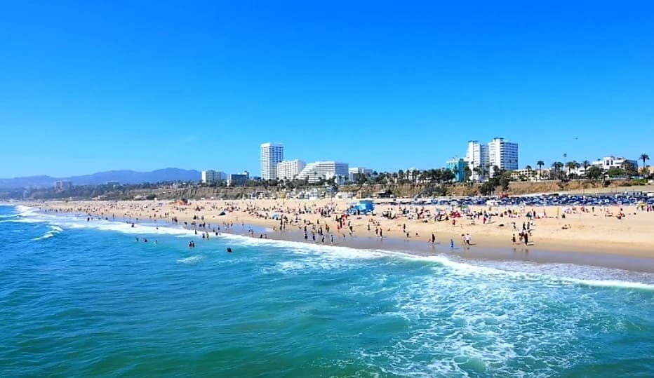 Santa Monica State Beach - Photo by Dennis