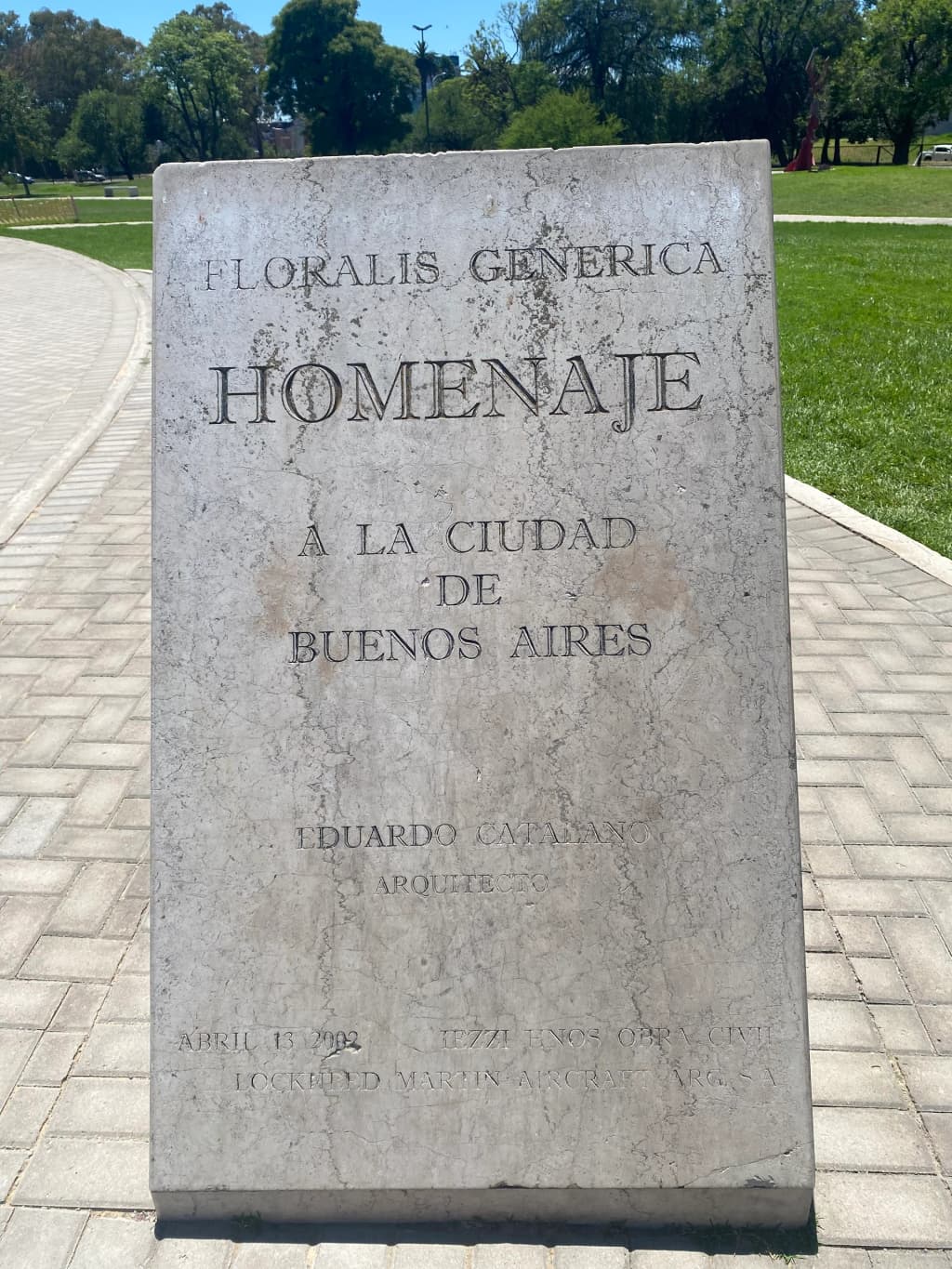 Floralis Generica shining in the Buenos Aires sun