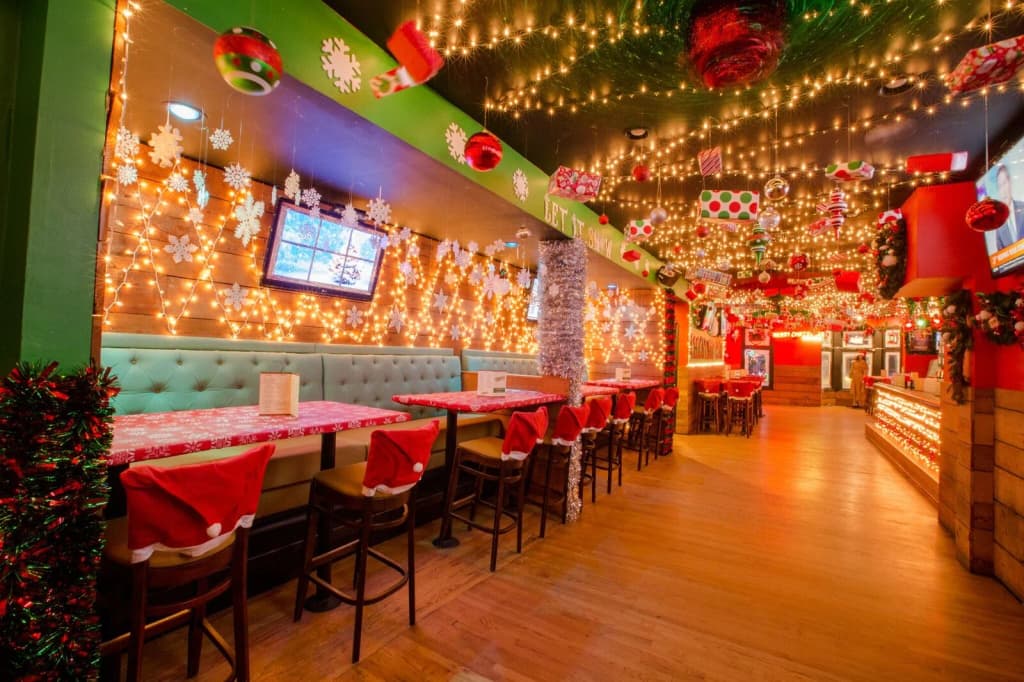 Over-the-top holiday decor at the Christmas Club Pop-Up Bar in Chicago