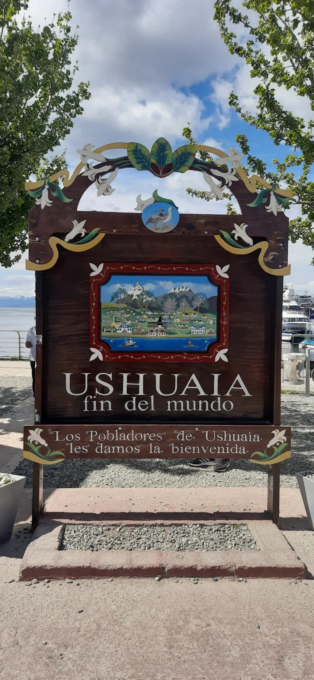 End of the World Sign - Photo by Paulo Silva