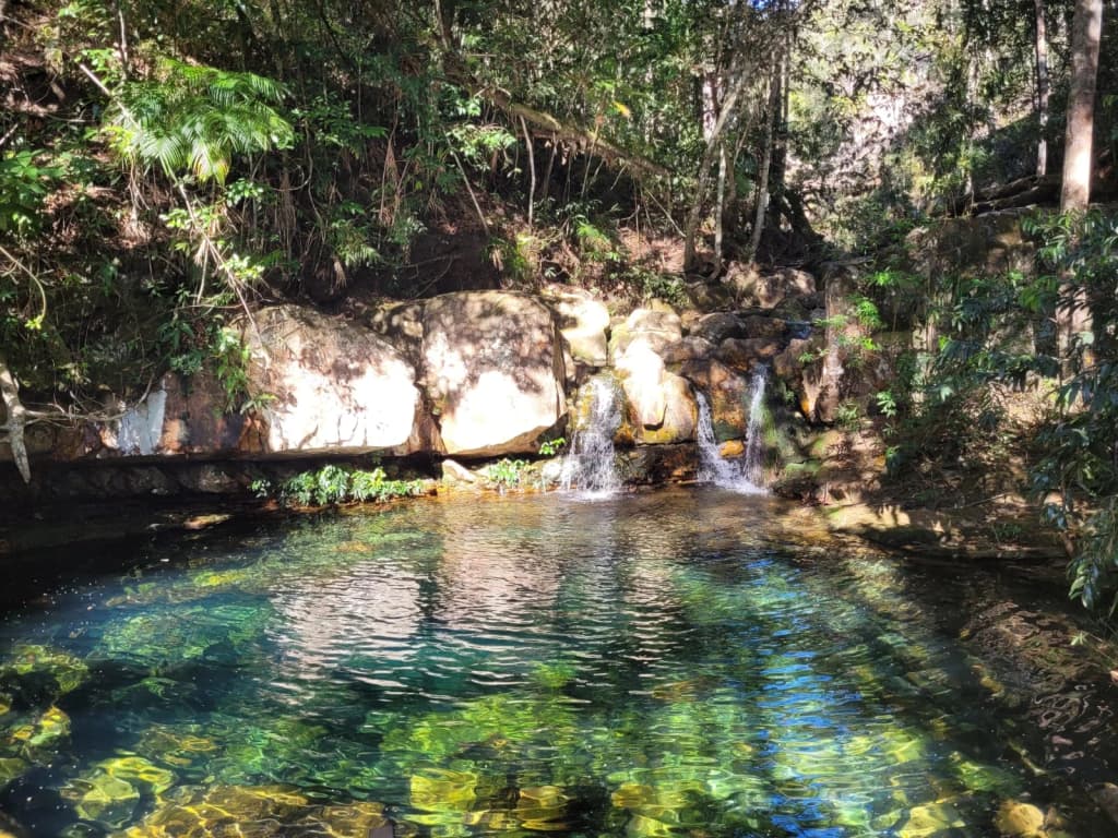 Emerald waters of Loquinhas Waterfall in Chapada dos Veadeiros