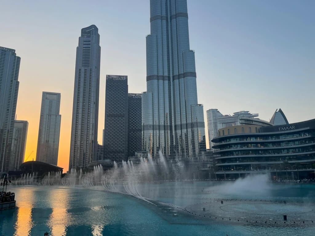 Burj Khalifa - Photo by Szymon Biedny