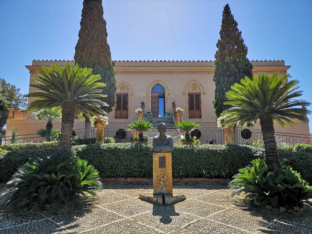 Landscape view of the Valley of the Temples