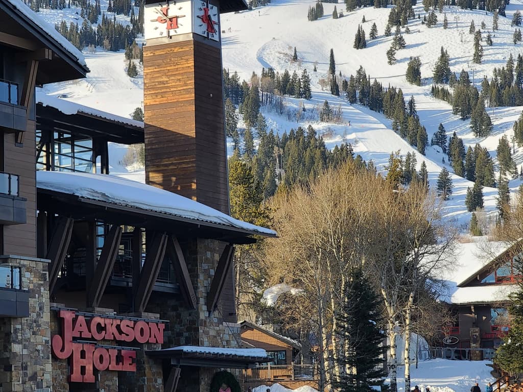 Jackson Hole Mountain Resort - Photo by Iwan Bubble