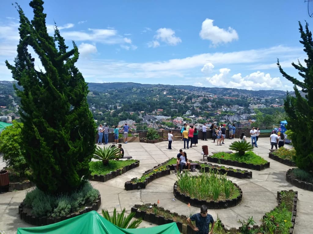Panoramic views from Morro do Elefante