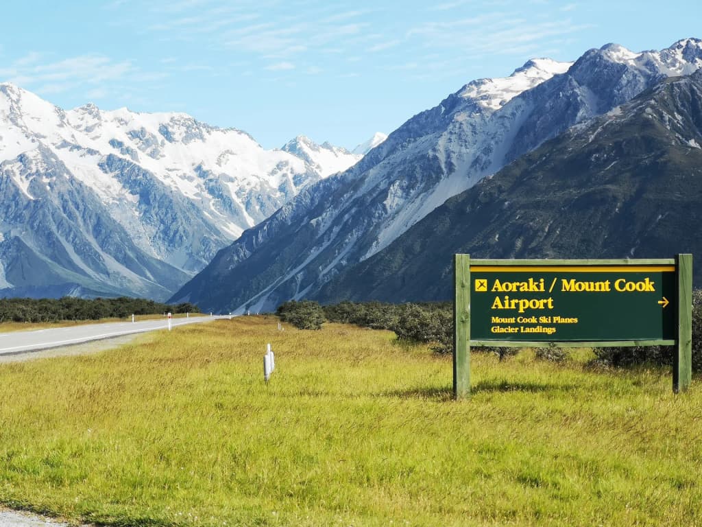 Aoraki/Mount Cook National Park mountain campsite views