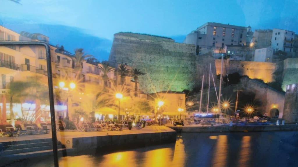 Murallas de la Citadella di Calvi en Córcega