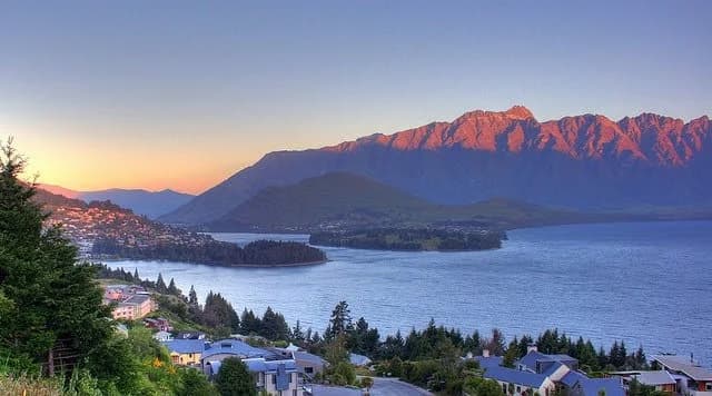 Queenstown - Photo by Randolfo Santos ·