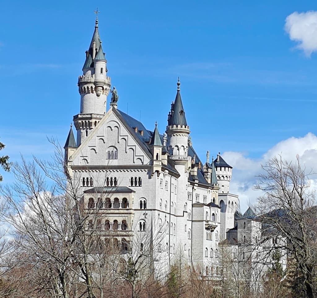 Neuschwanstein Castle in winter scenery