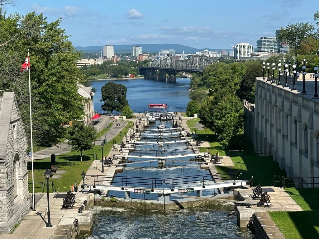 Rideau Canal - Photo by Wu Roy