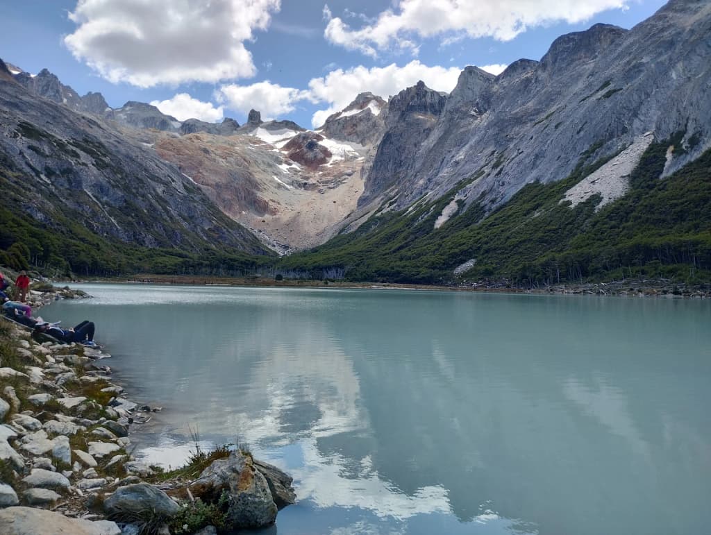 A clear view of the milky turquoise waters of Laguna Esmeralda surrounded by rugged Patagonian peaks