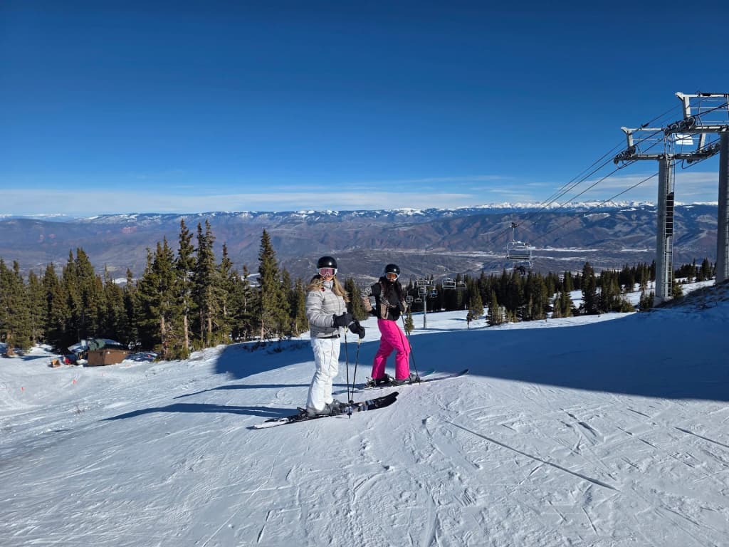 Snowmass Ski Resort mountain peaks in Aspen