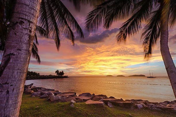 Águas cristalinas na Quarta Praia