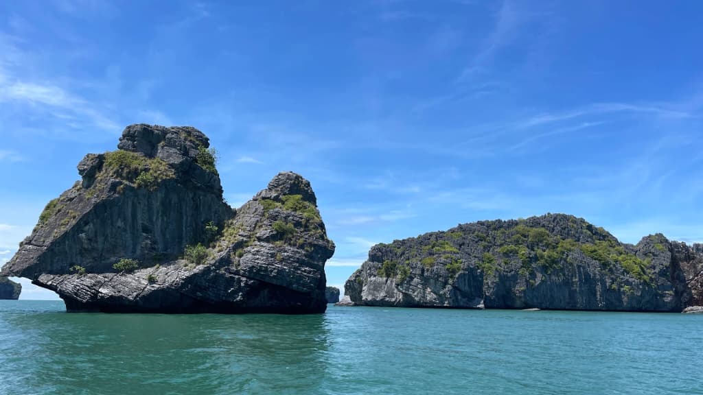 Mu Ko Ang Thong National Marine Park - Photo by Axlax