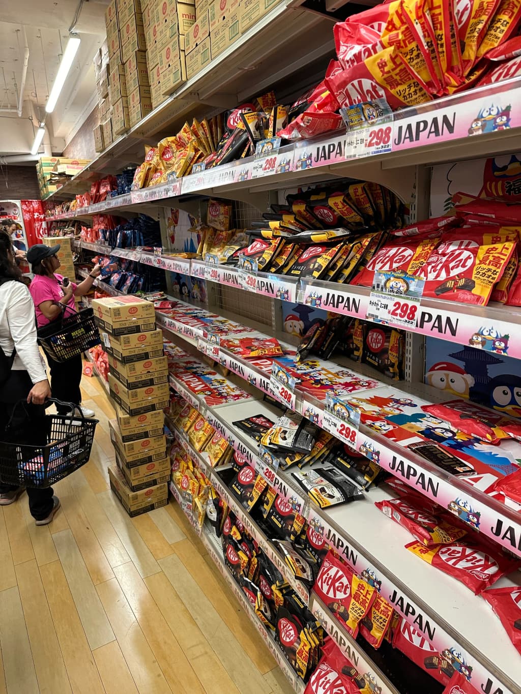 MEGA Don Quijote - Photo by Tadius Maximus