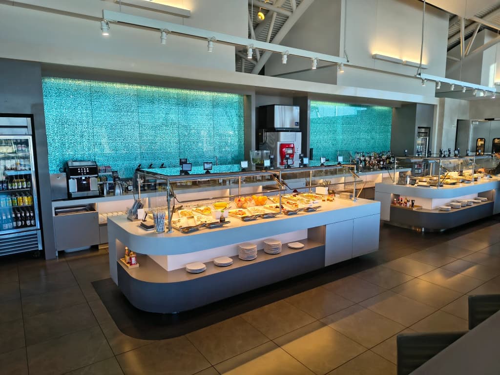 American Airlines Flagship Lounge Los Angeles