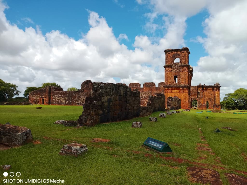 Ruínas de São Miguel - Photo by Sérgio pederzini
