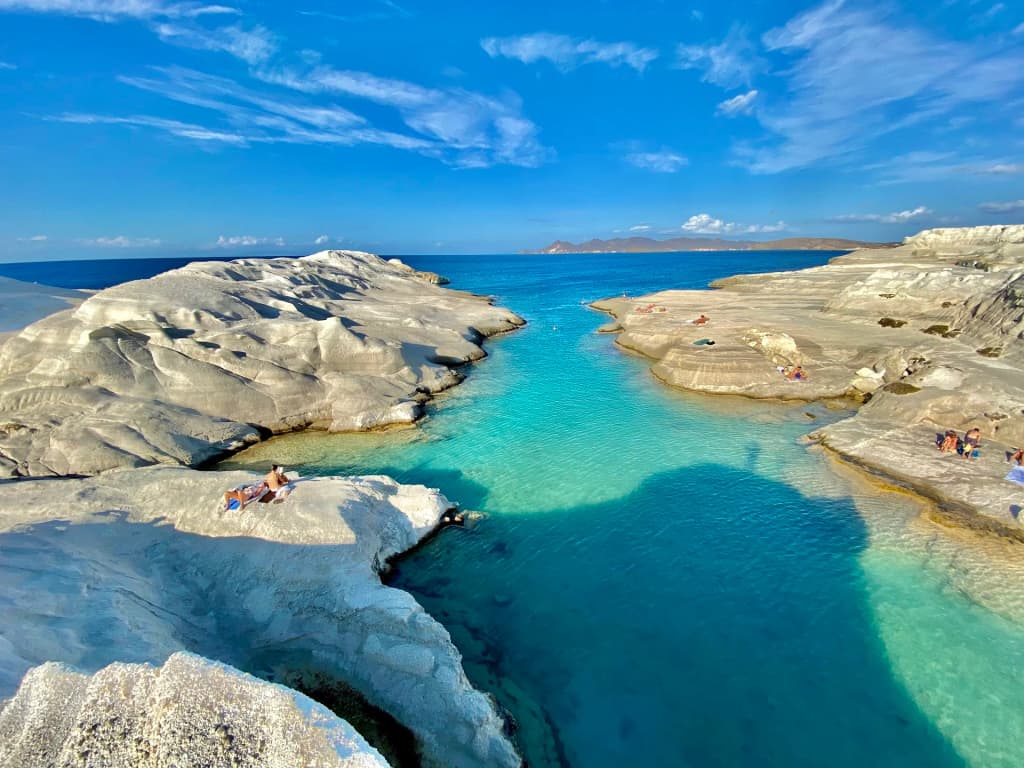 Sarakiniko Beach moonscape and cliff jumping spots