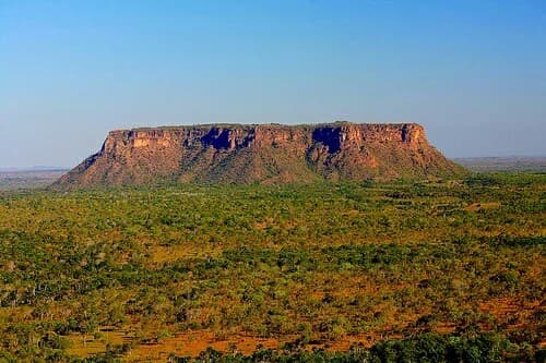 Chapada das Mesas National Park cliffs and waterfalls
