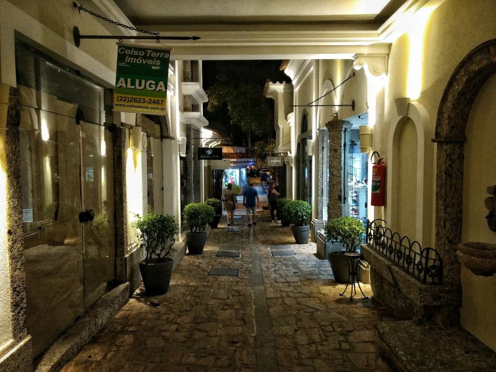 Rua das Pedras - Photo by Vinicius Dias