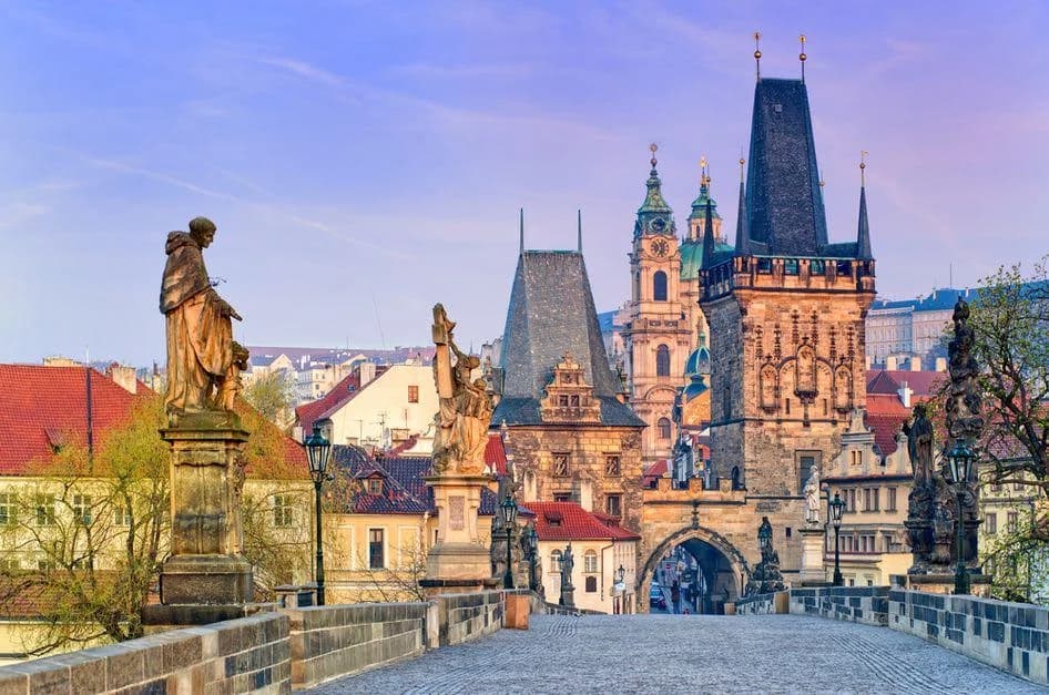Charles Bridge and Prague Castle at dusk