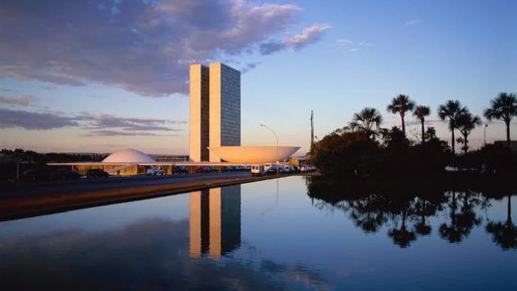 Standing at the edge of the Ferro Doido waterfall canyon