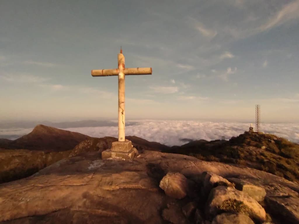 Pico da Bandeira - Photo by Mateus Ultimo