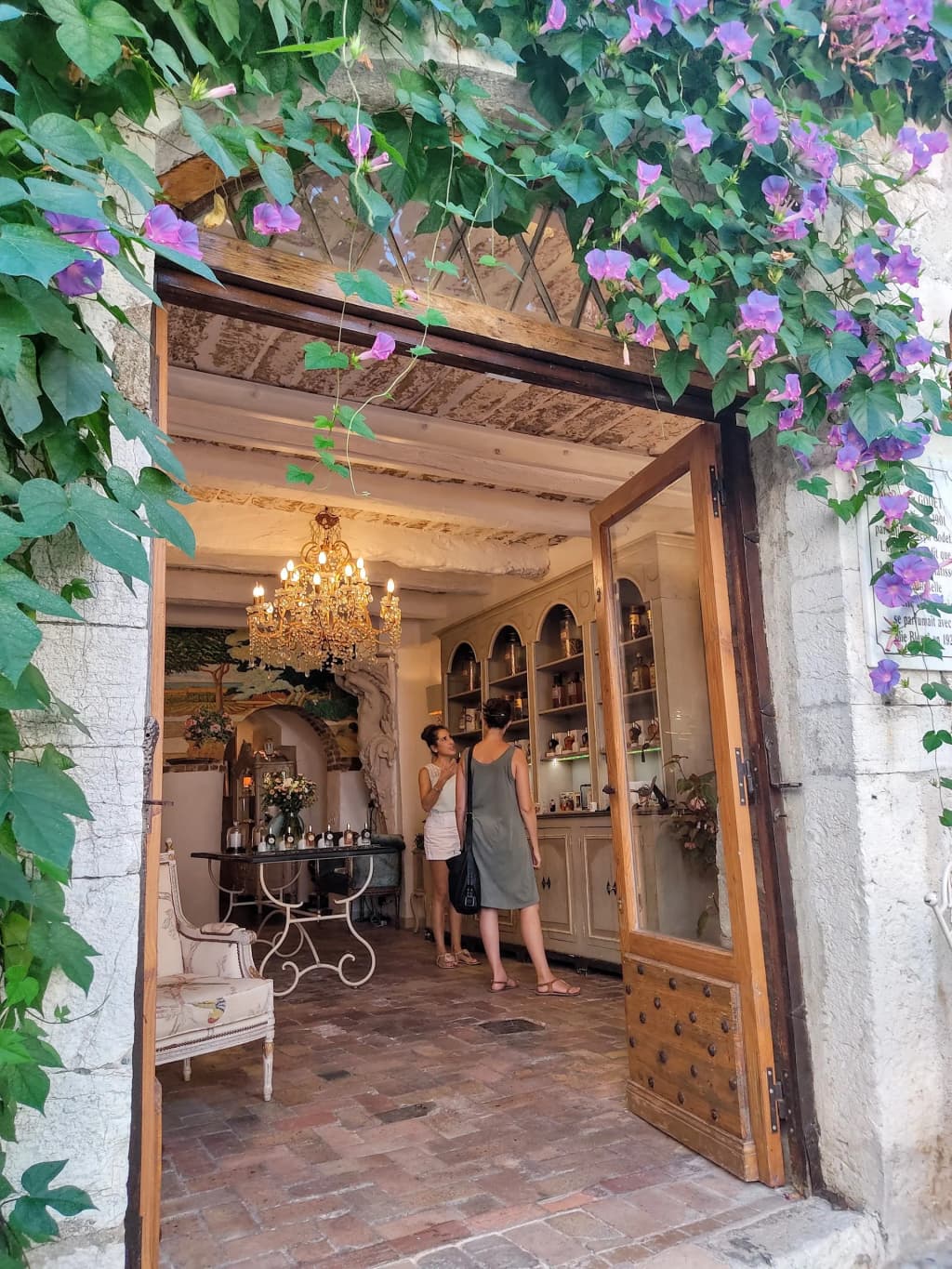 Vista das muralhas para o campo provençal