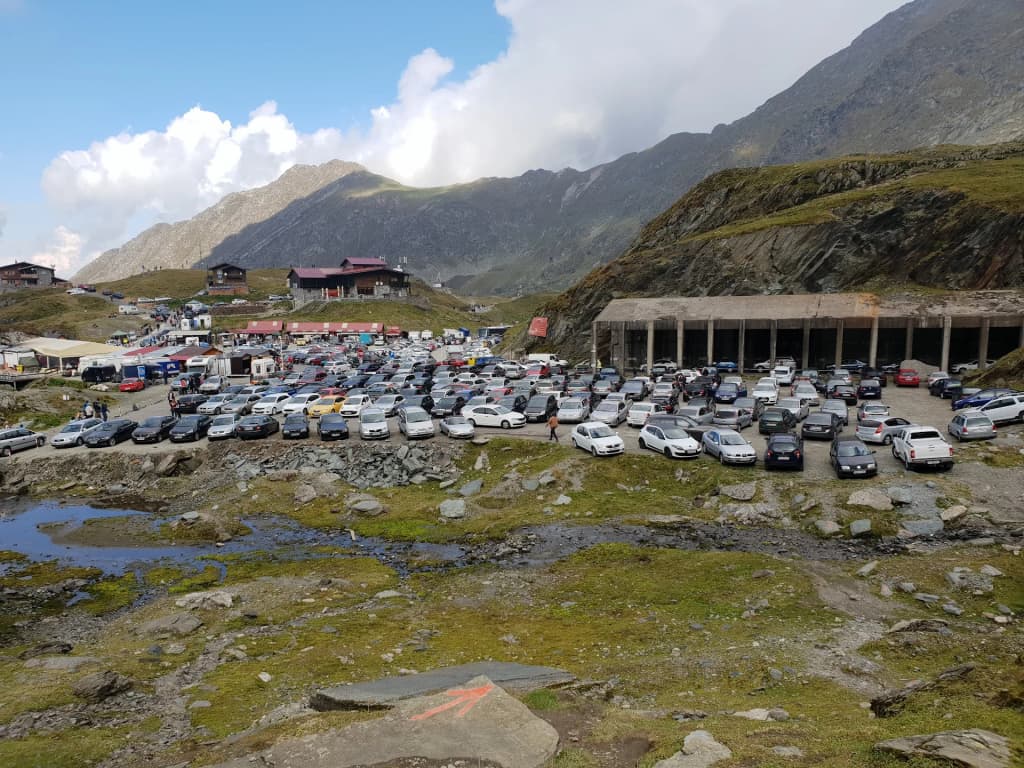 View from the highest point of the Transfăgărășan