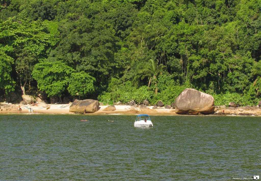 Fortaleza de Santo Amaro da Barra Grande, muralhas de pedra e canhões