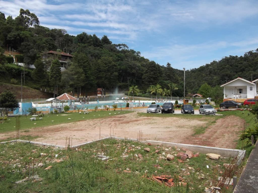 Pico Agudo, with panoramic views over the Mantiqueira mountains