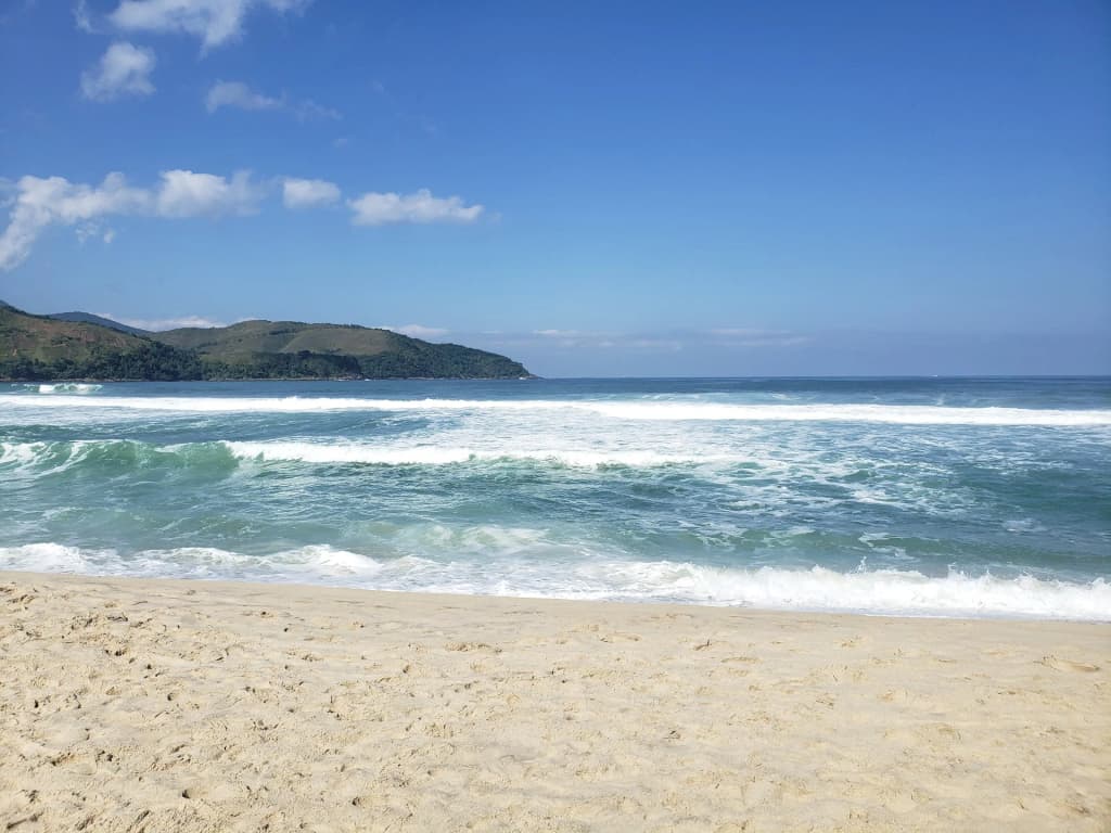 Toque Toque Pequeno Beach and the tiny chapel