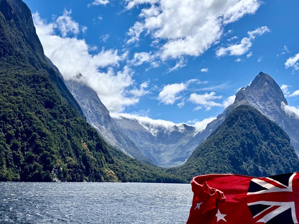 Milford Sound / Piopiotahi - Photo by 郭琨山
