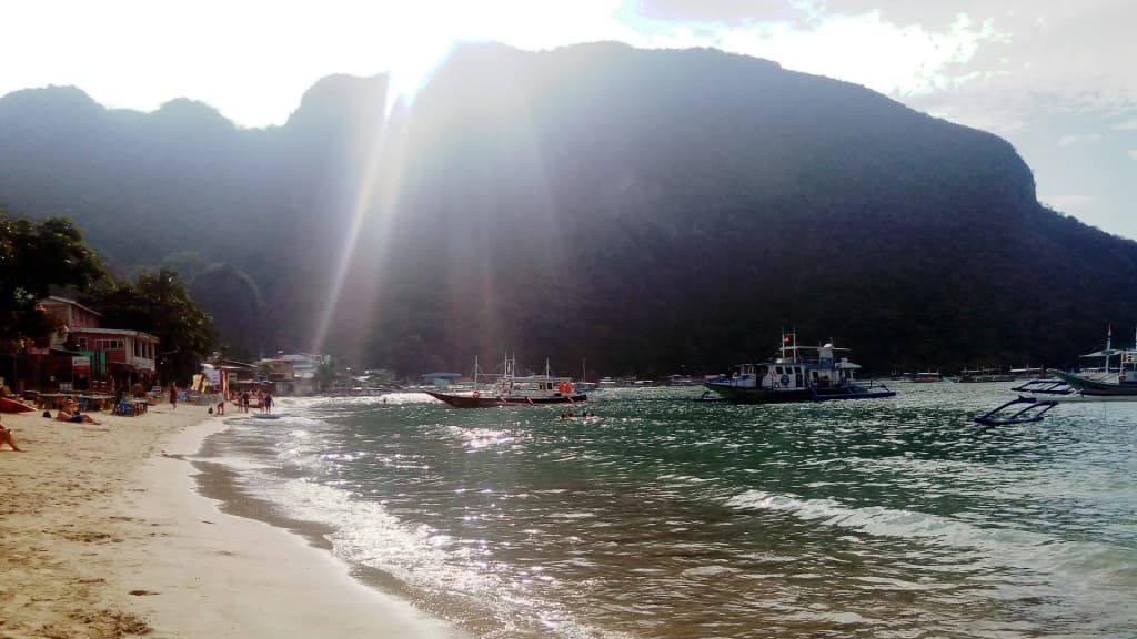 El Nido - Photo by Van Der Fran
