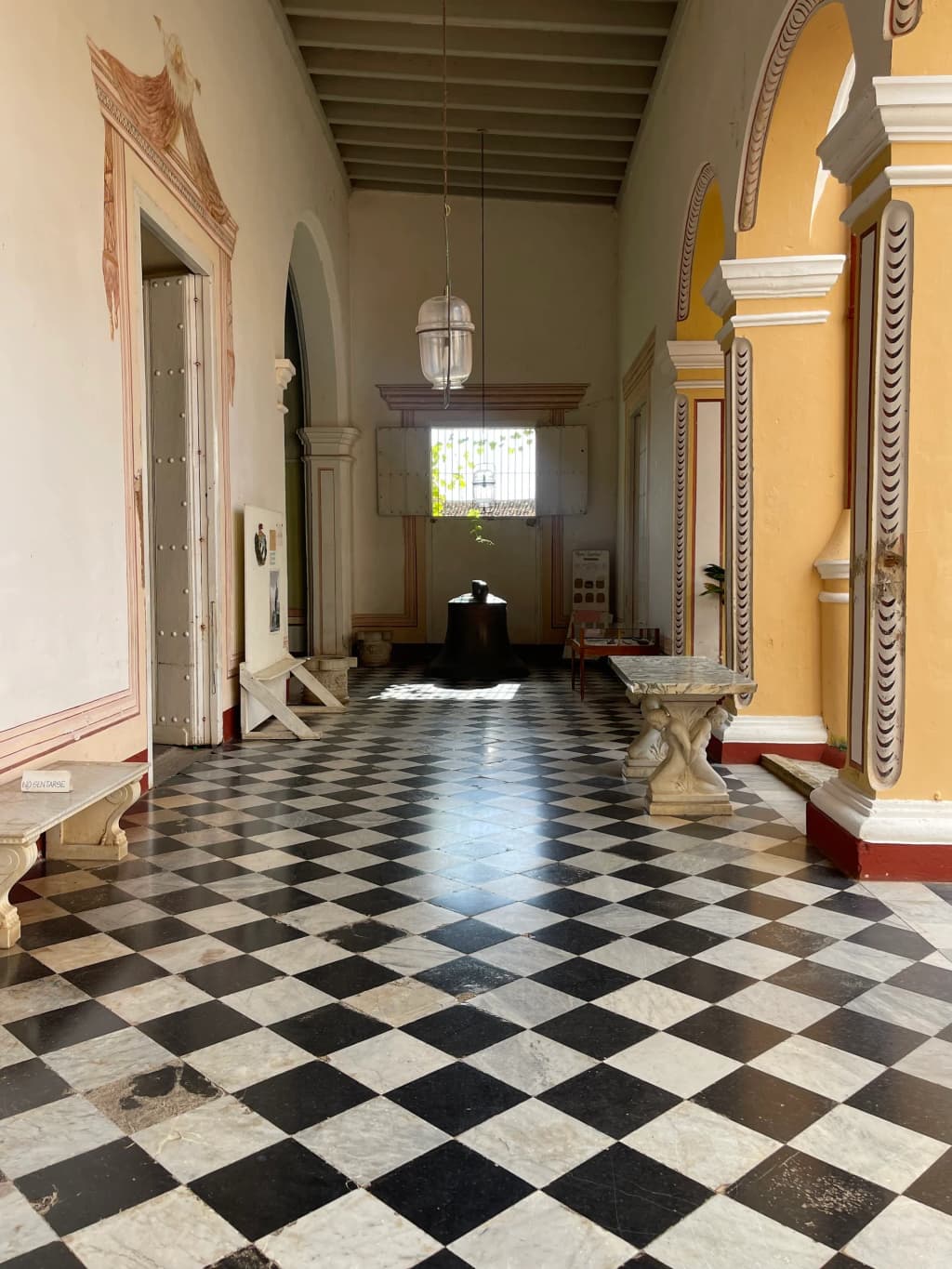 Prédios coloniais coloridos em Trinidad Cuba