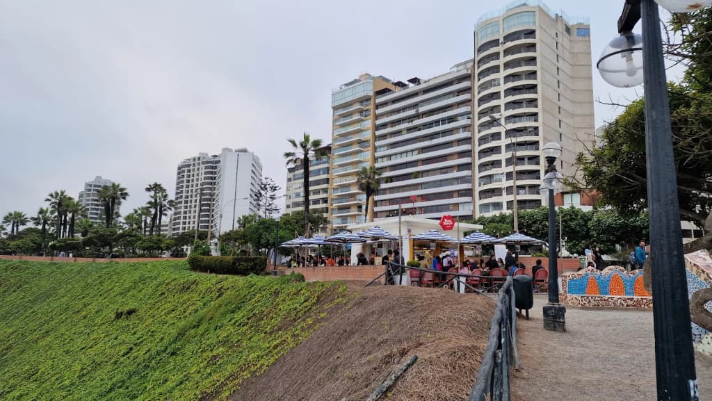 Miraflores cliffs and Pacific Ocean view