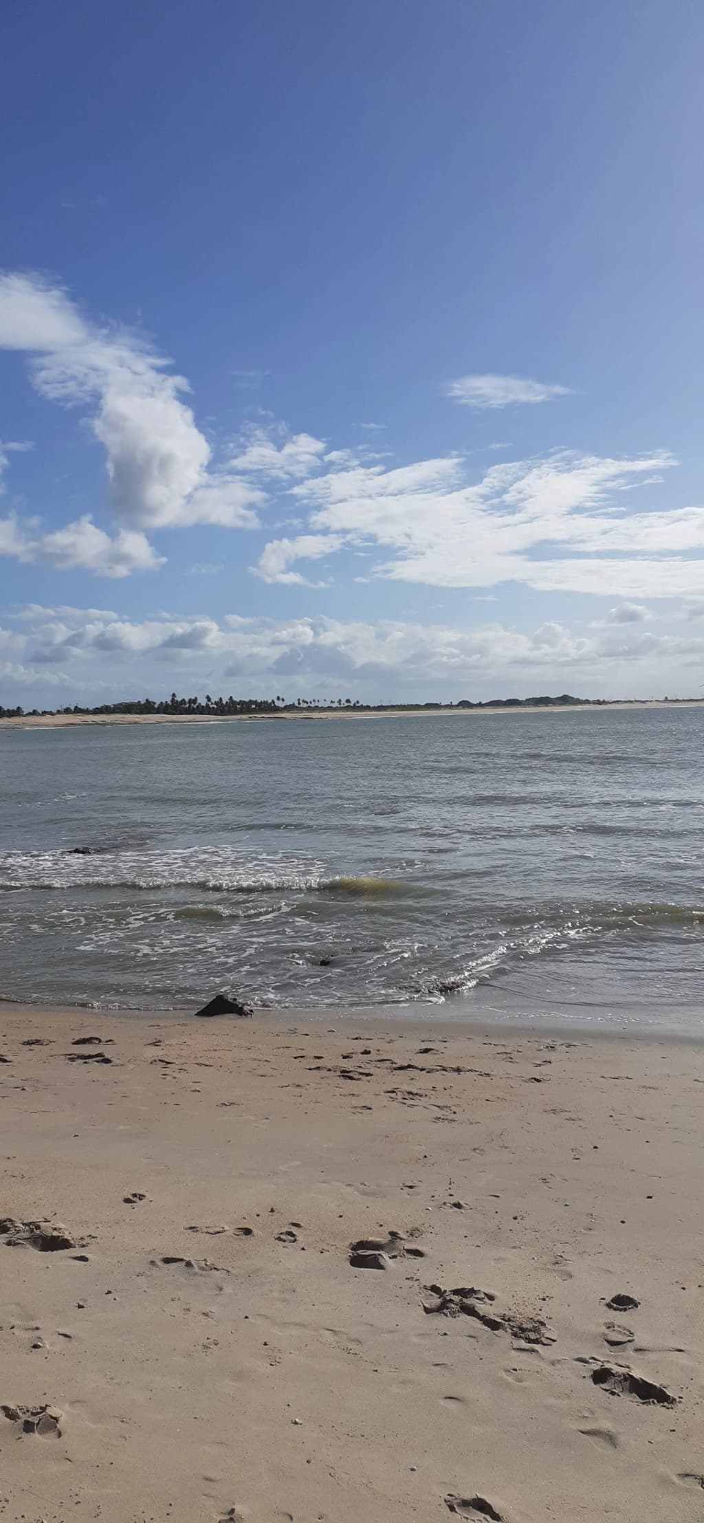 Praia de Tourinhos - Photo by Zelia Marques