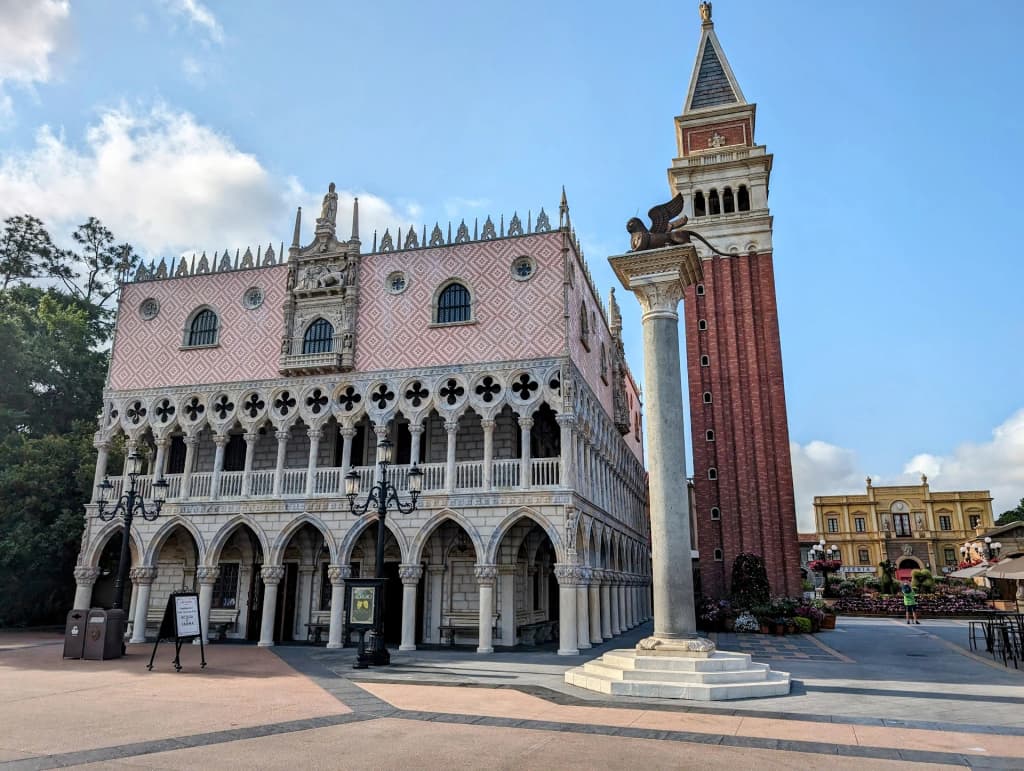 Epcot - Photo by laurent rico