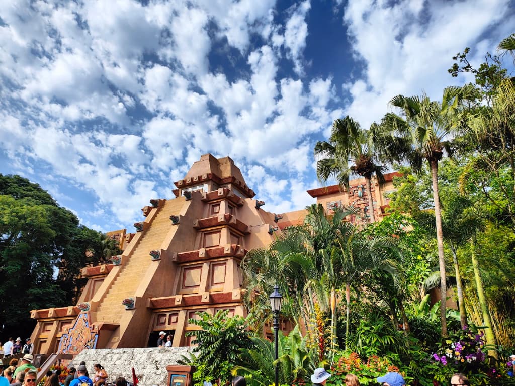 Fogos do Epcot sobre o lago