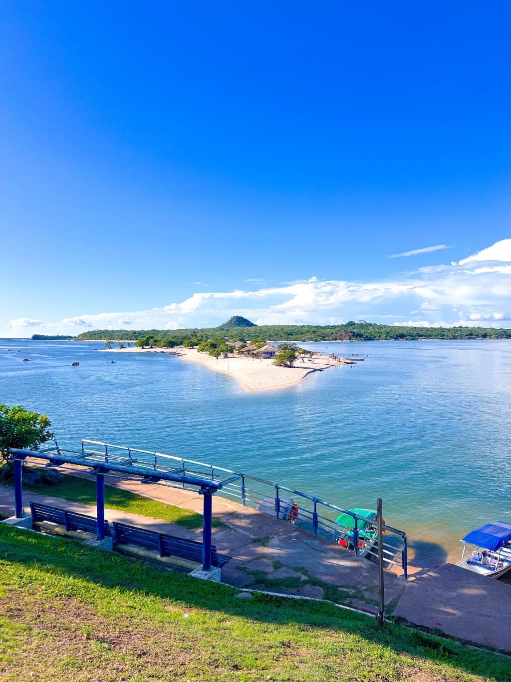 Atardecer sobre el río Tapajós, Alter do Chão